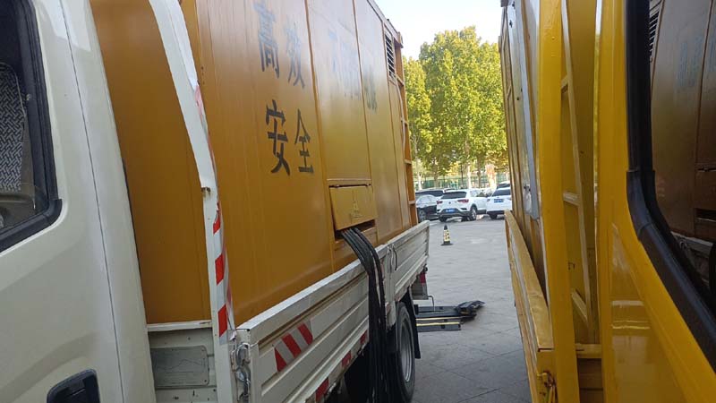 定边如何判断柴油发电机组和UPS电源的切换时间是否符合要求？